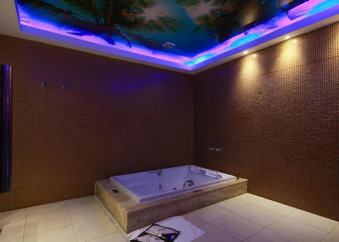 Lessence Motel